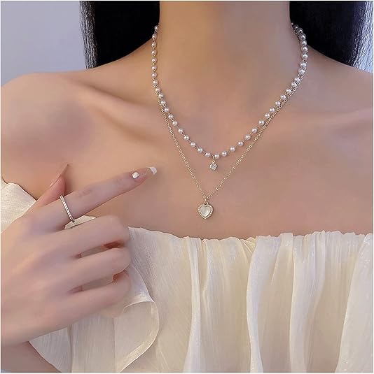 Dainty Pearl Heart Necklace