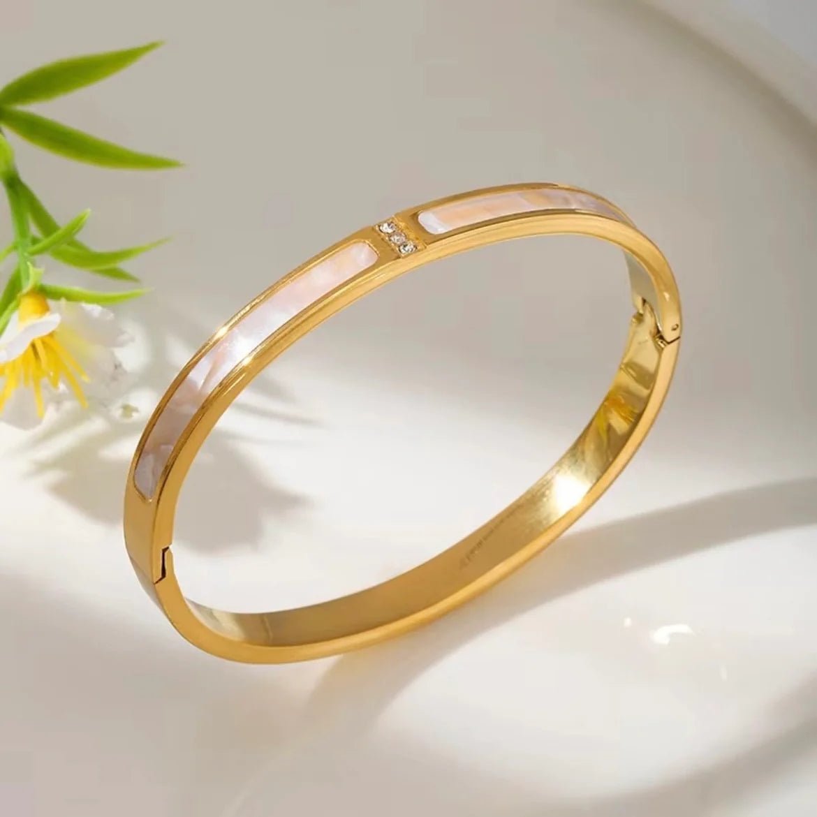 Moonlight gleam bracelet