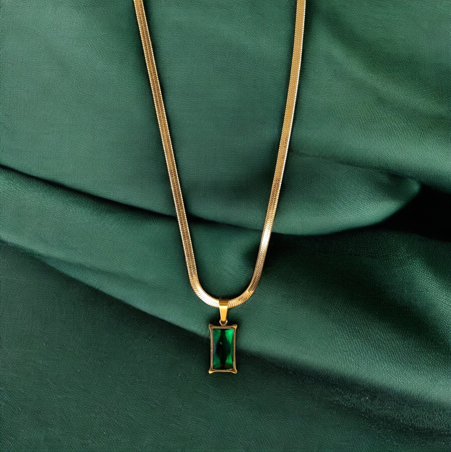 Golden Snake Chain with Emerald Green Diamond Pendant