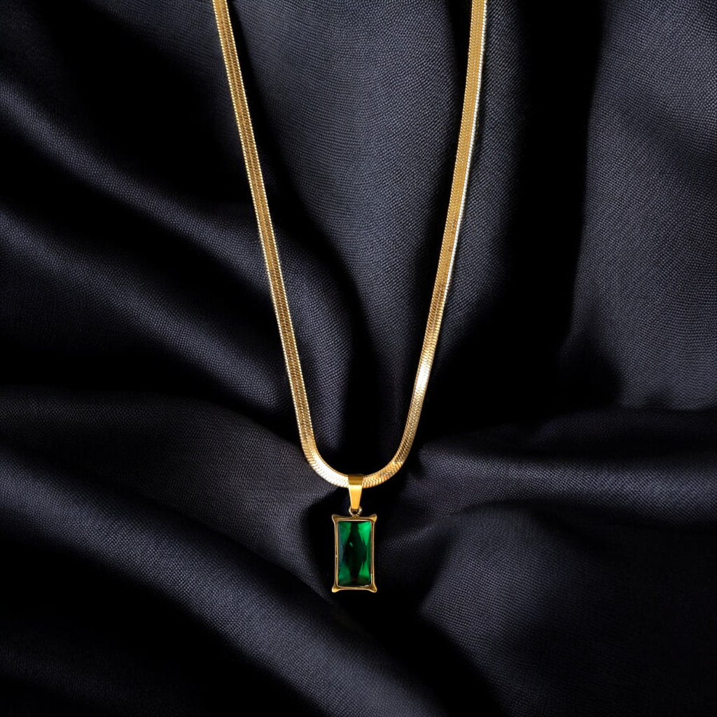 Golden Snake Chain with Emerald Green Diamond Pendant